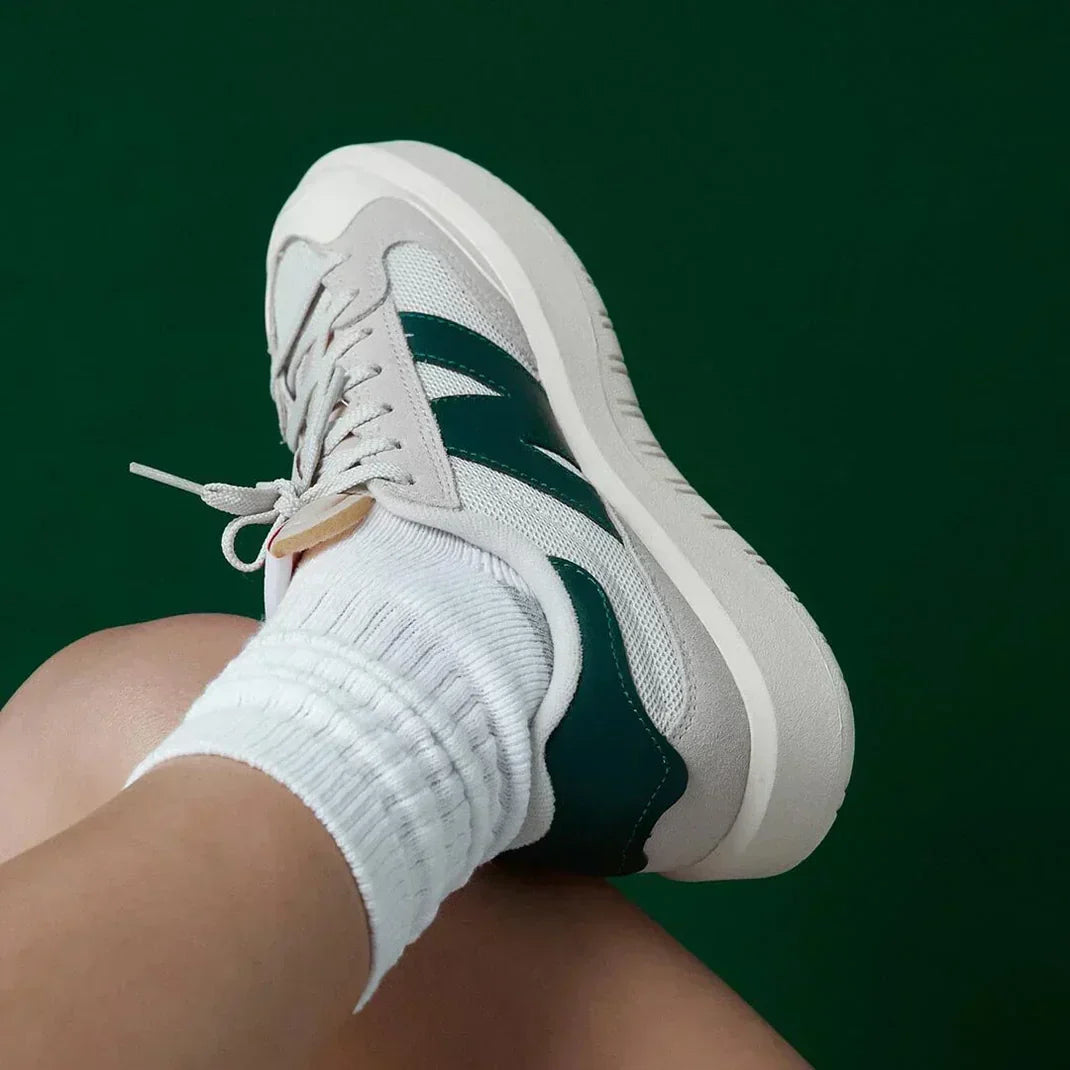 New Balance 302