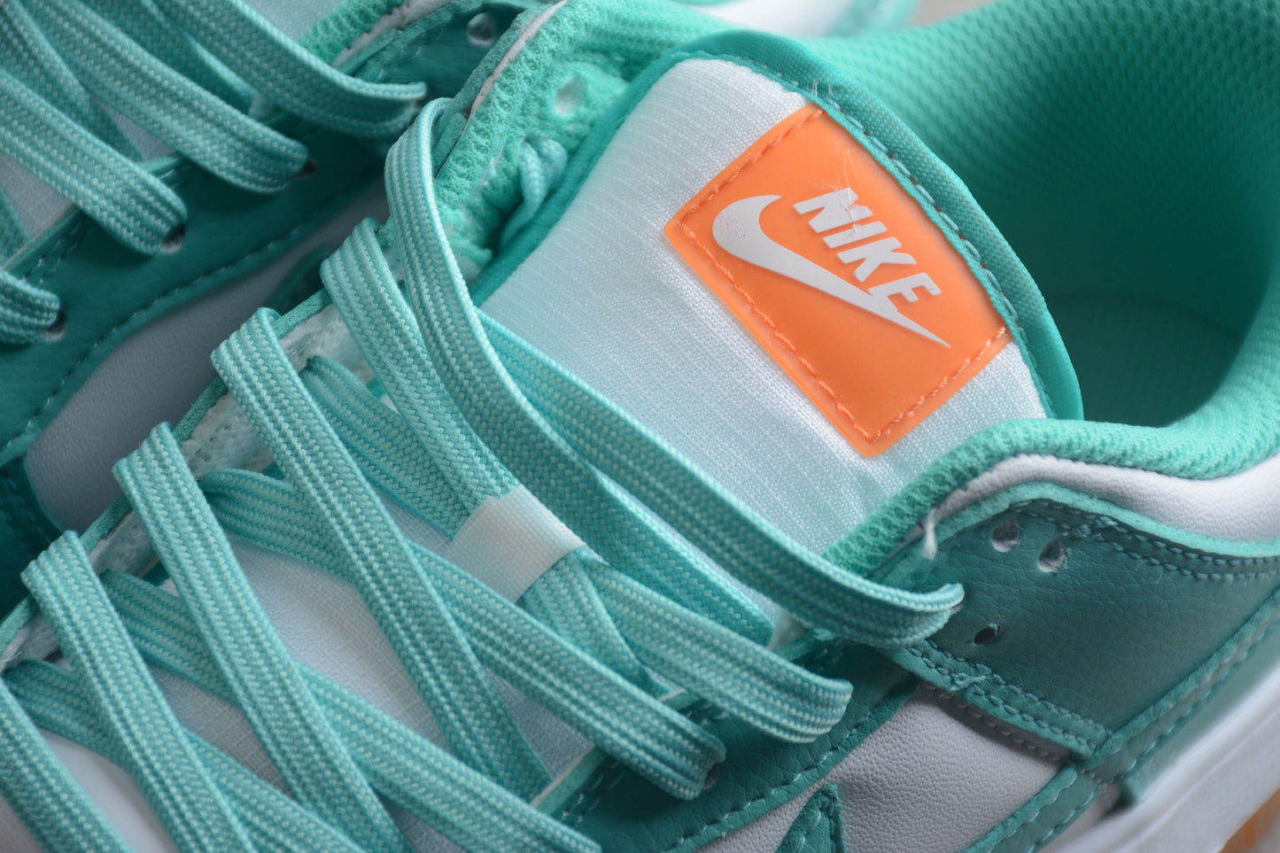 Nike Dunk Low  SB