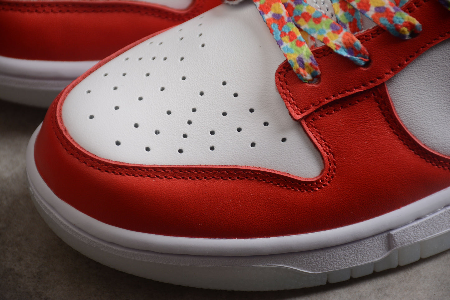 Nike Dunk Low  SB