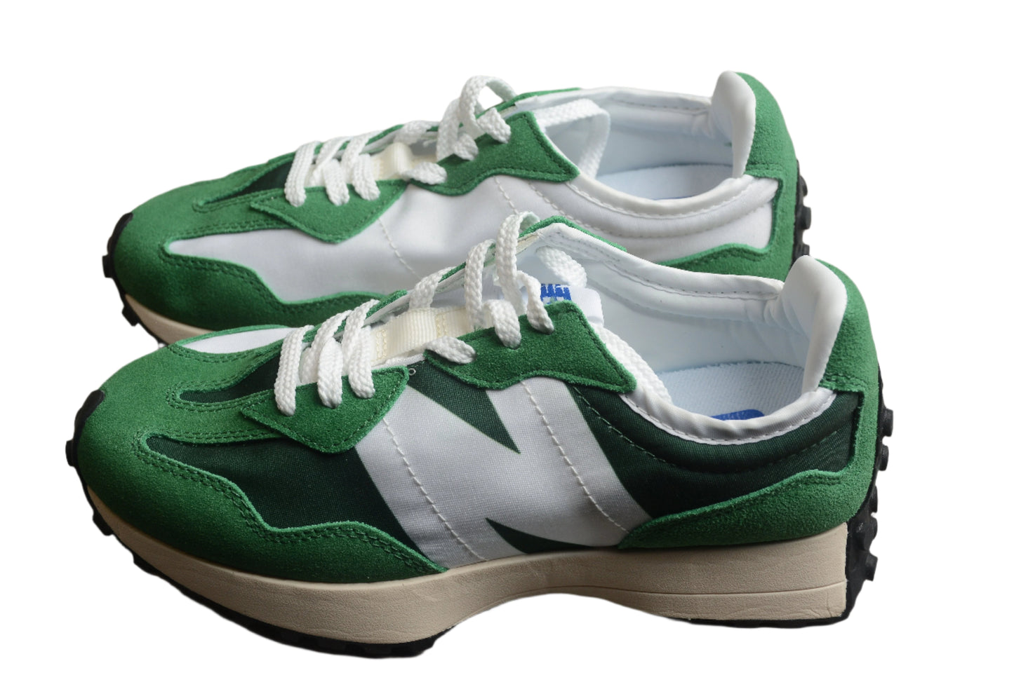 New Balance 327