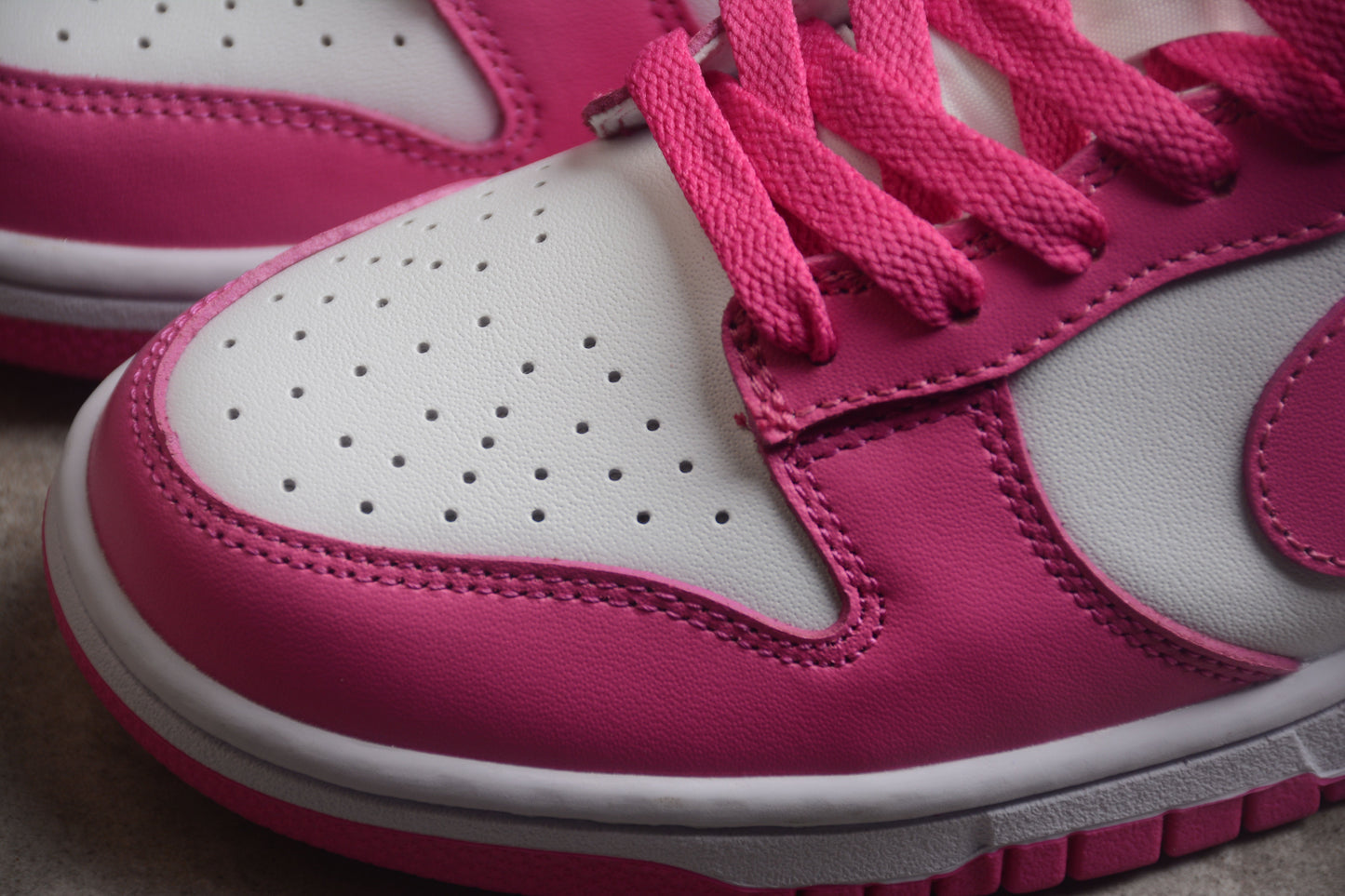 Nike Dunk Low  SB