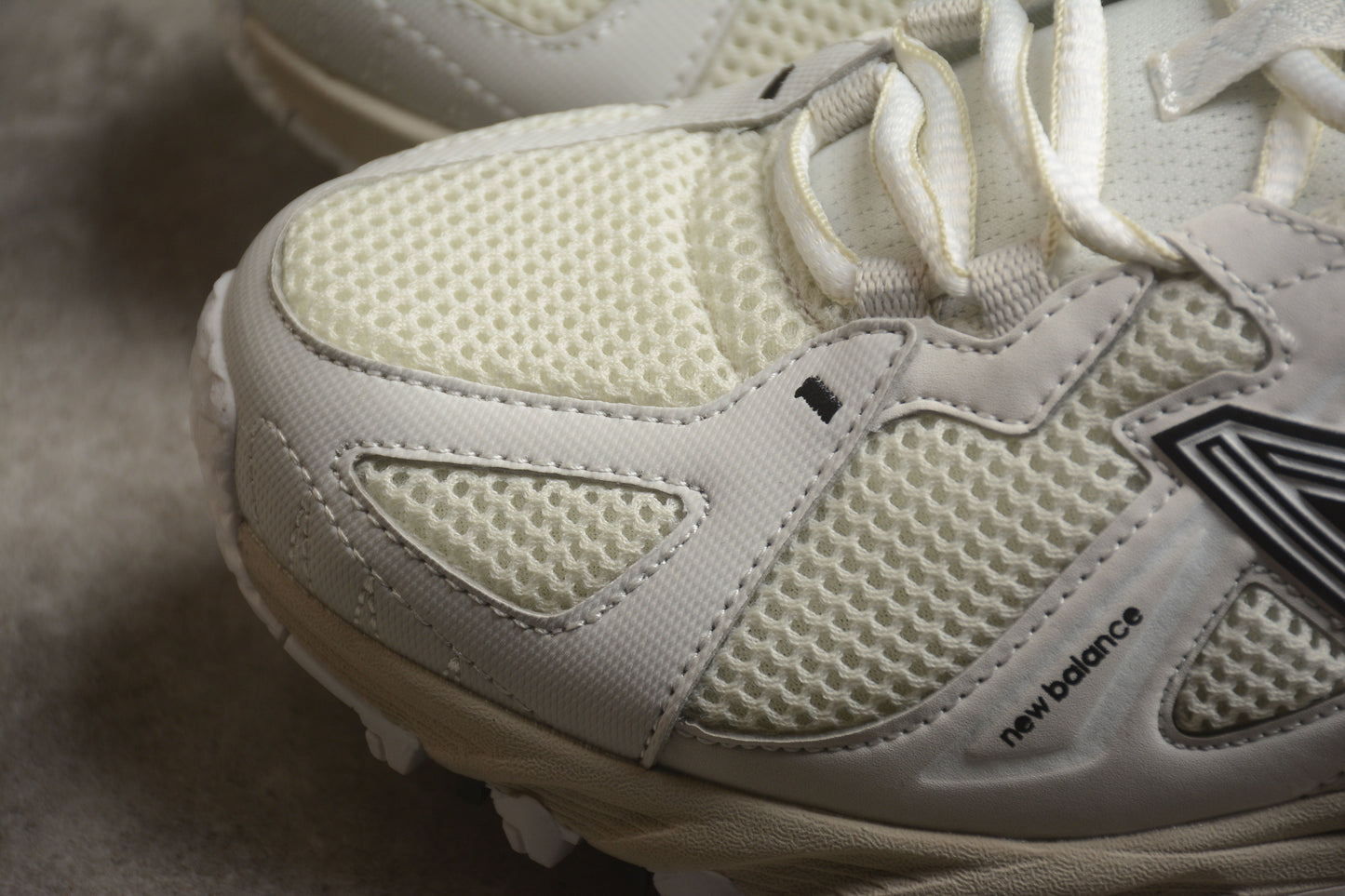 New Balance 610T