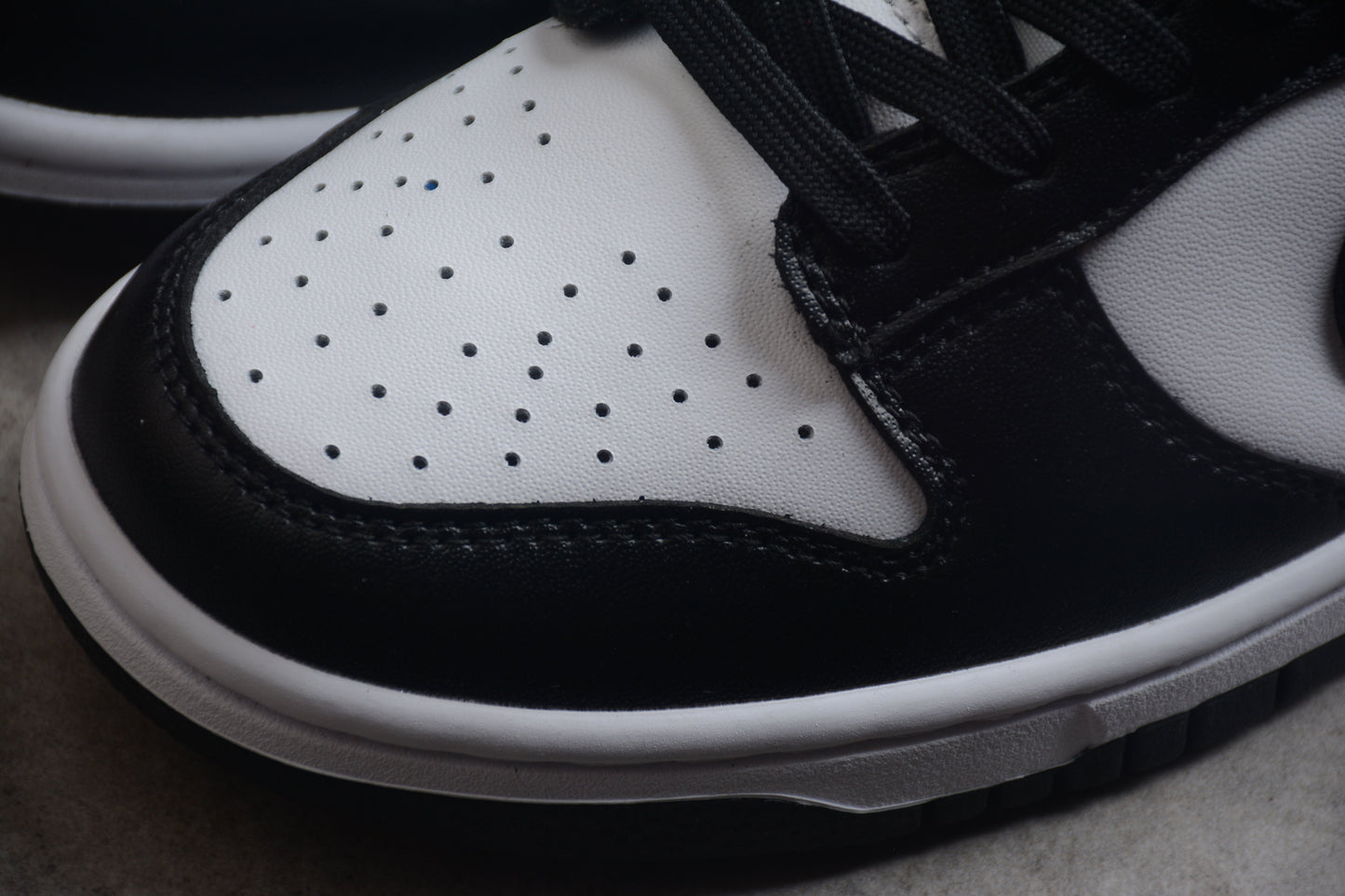 Nike Dunk Low  SB