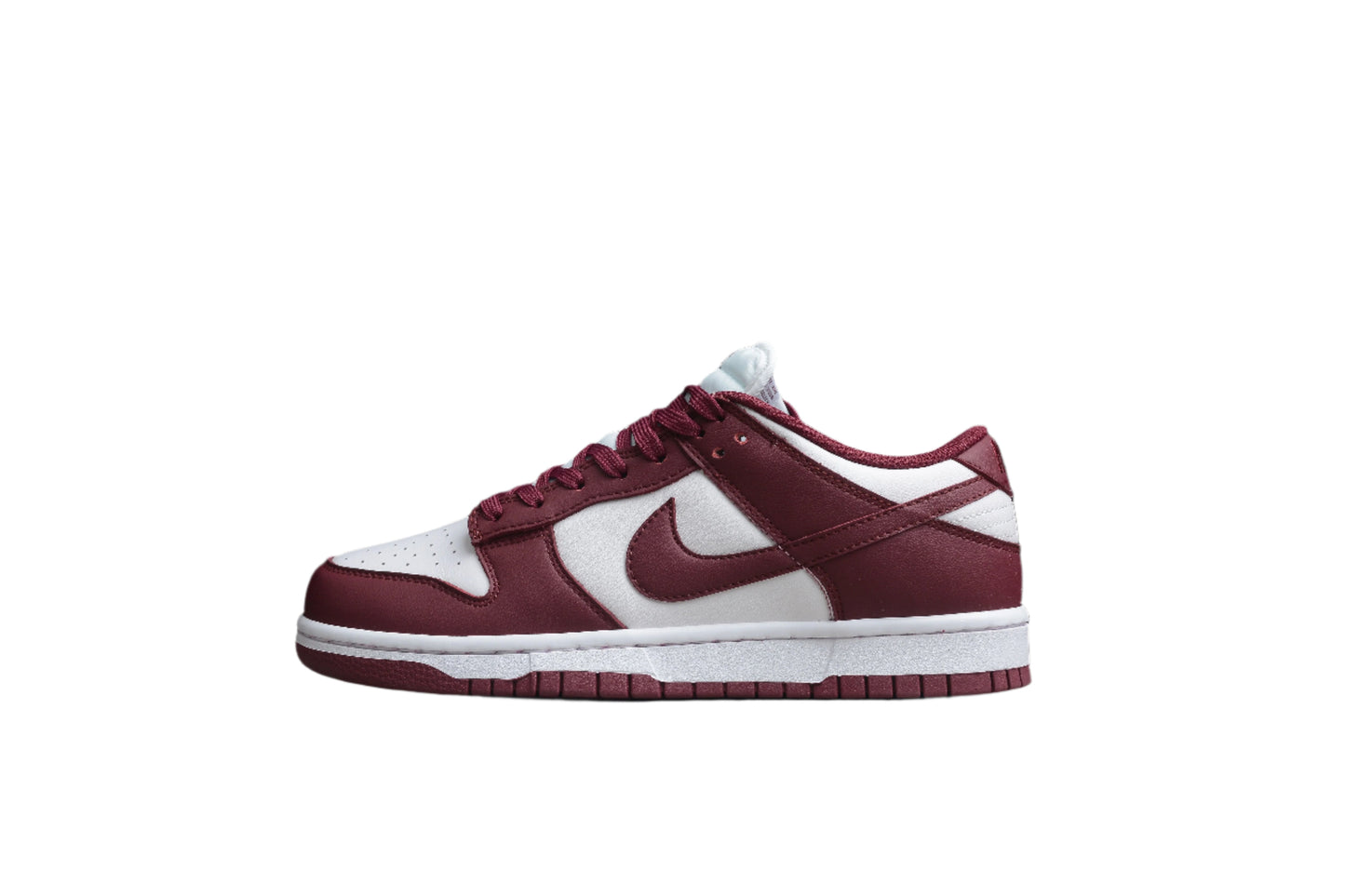 Nike Dunk Low  SB