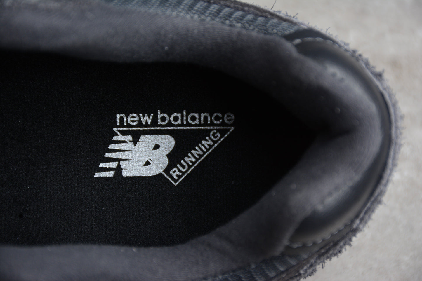 New Balance 2002R