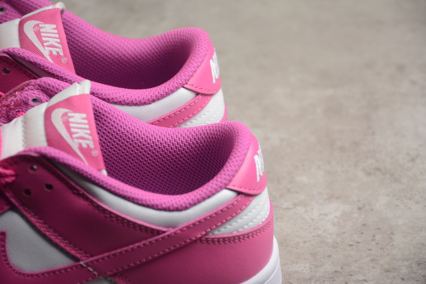 Nike Dunk Low  SB