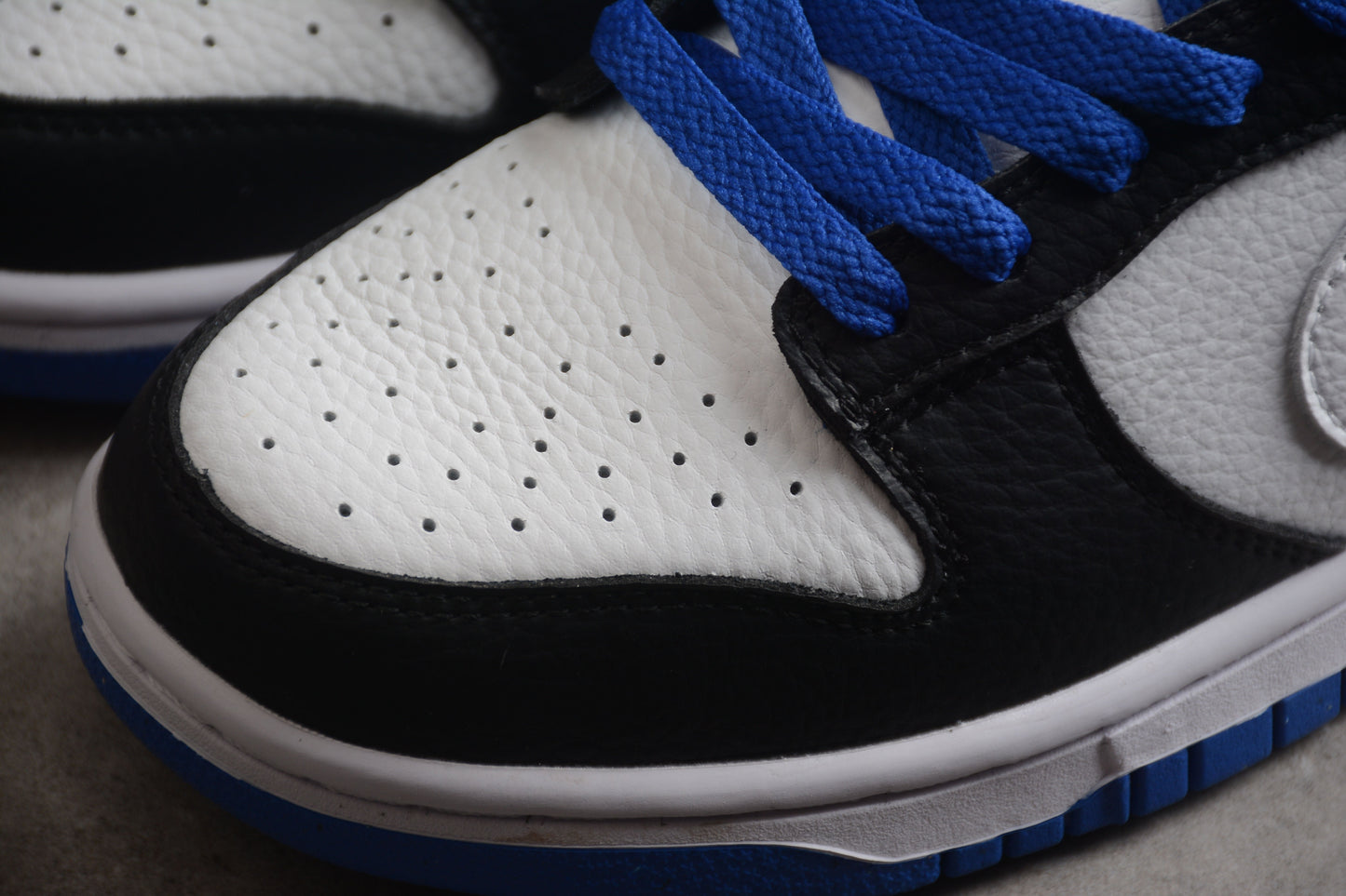 Nike Dunk Low  SB