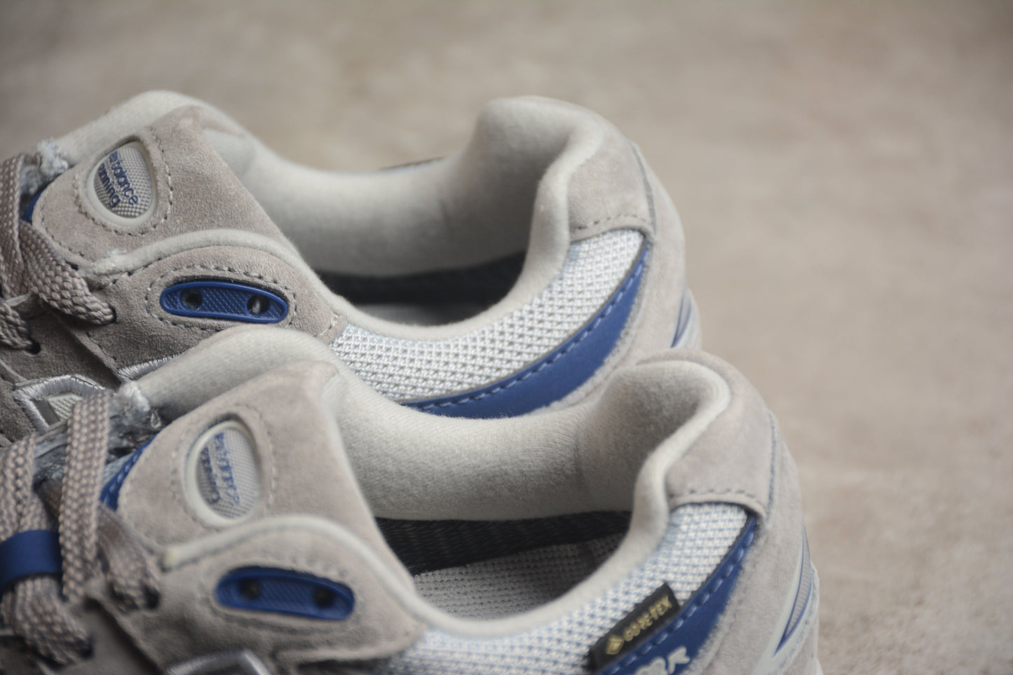 New Balance 2002R