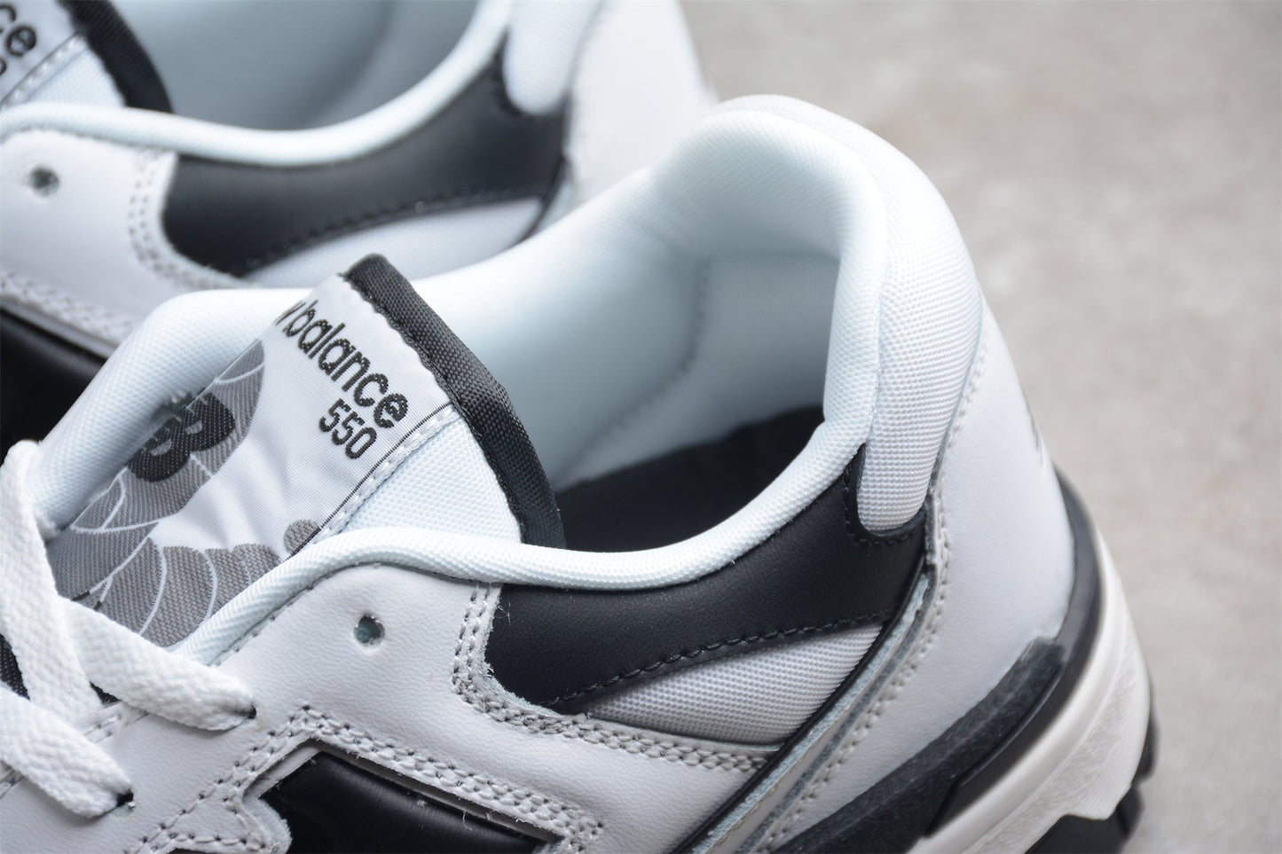 New Balance 550