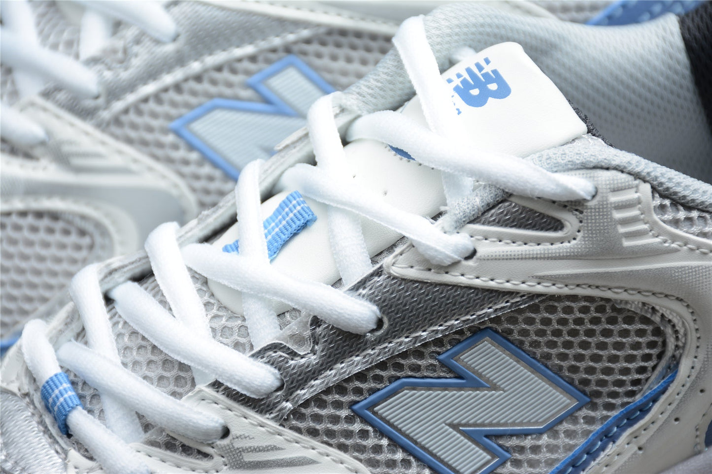 New Balance 530