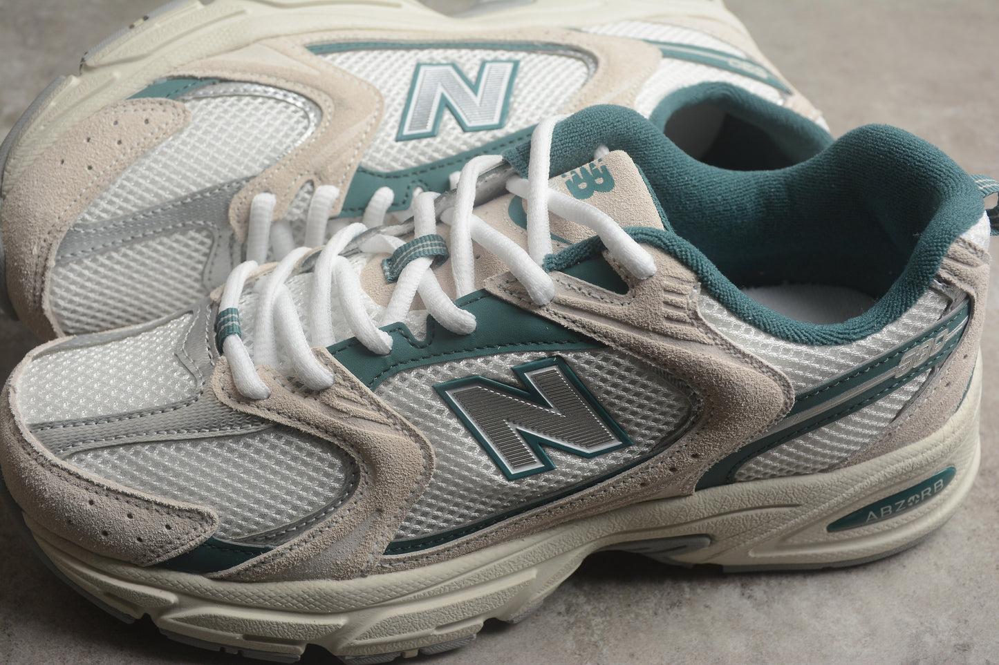 New Balance 530