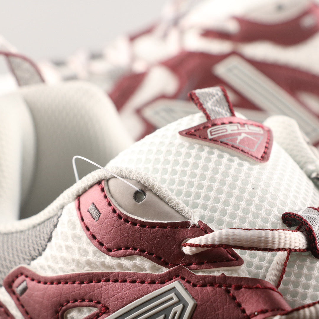 New Balance 610T