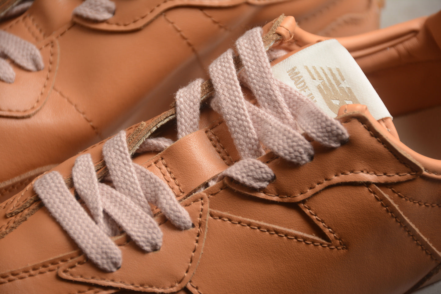 New Balance 327