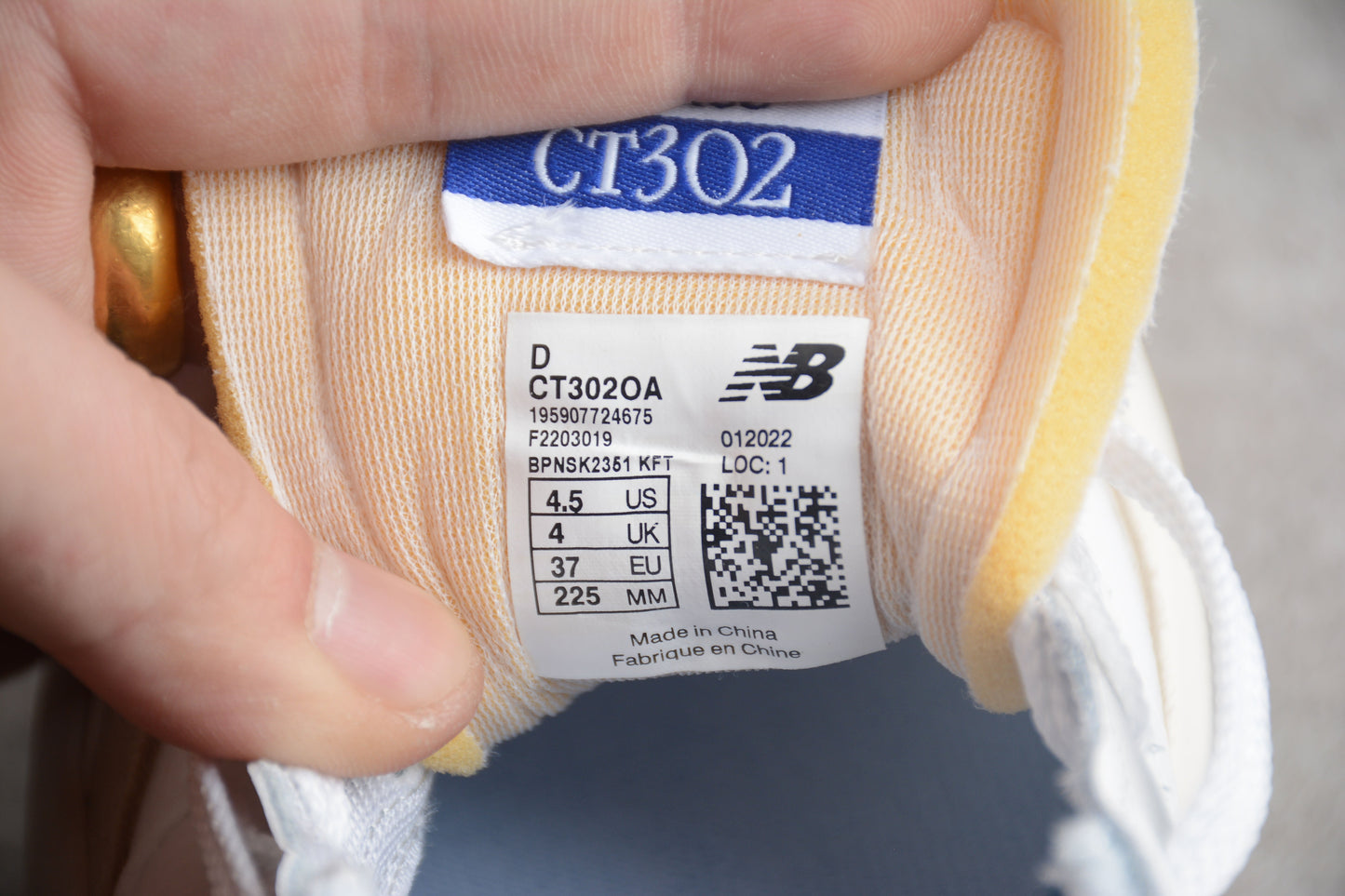 New Balance 302