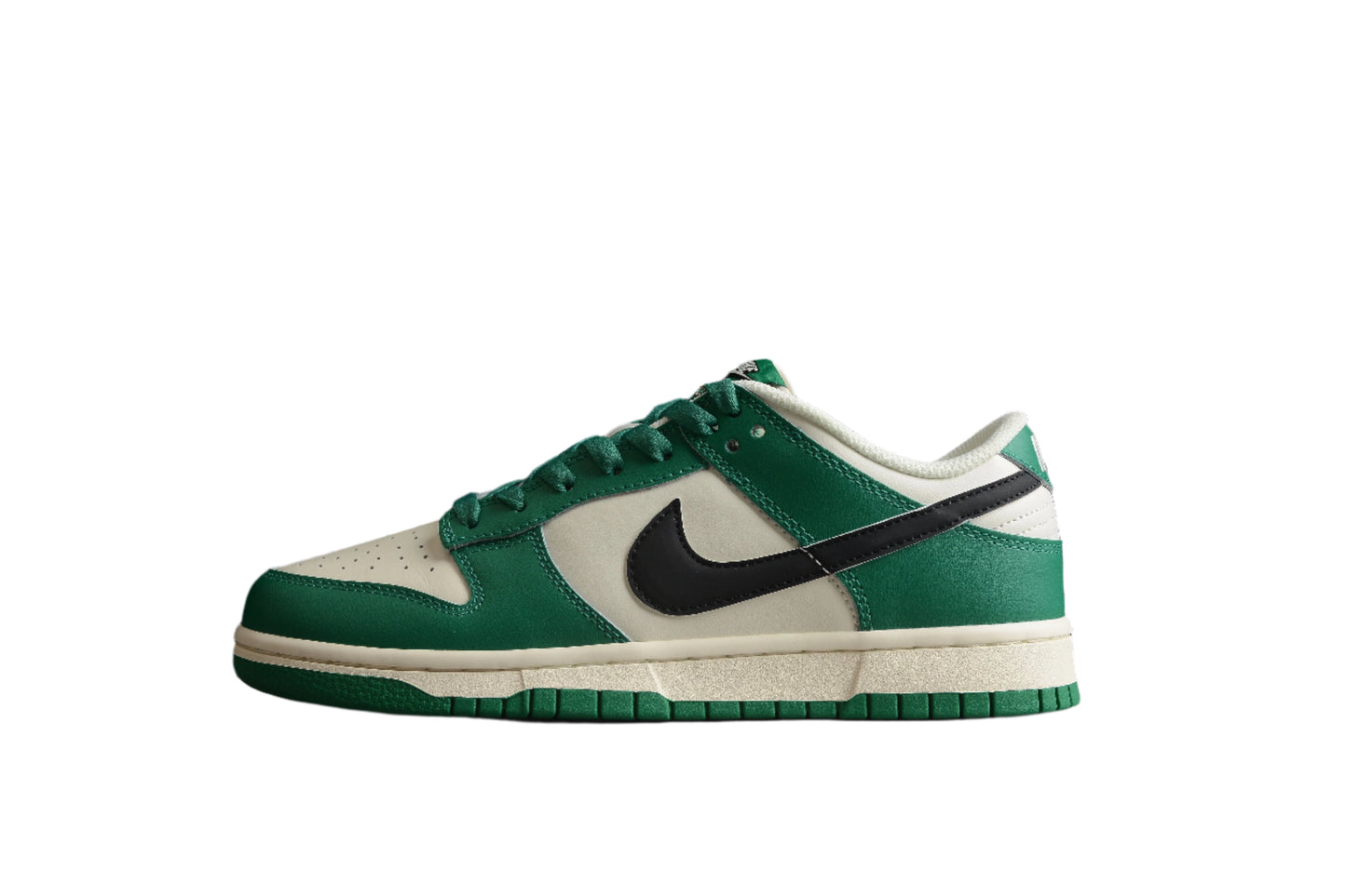 Nike Dunk Low SB