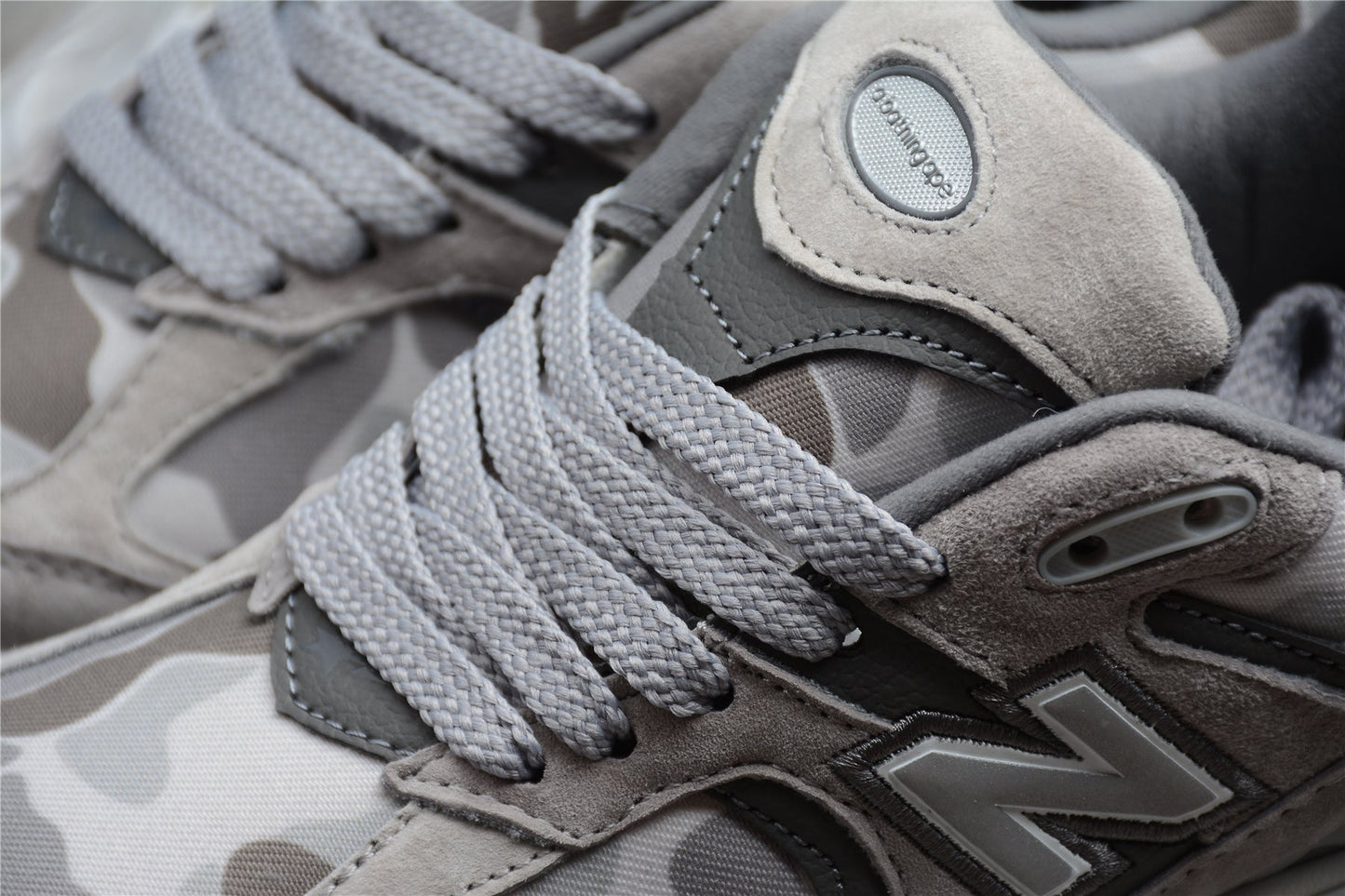New Balance 2002R