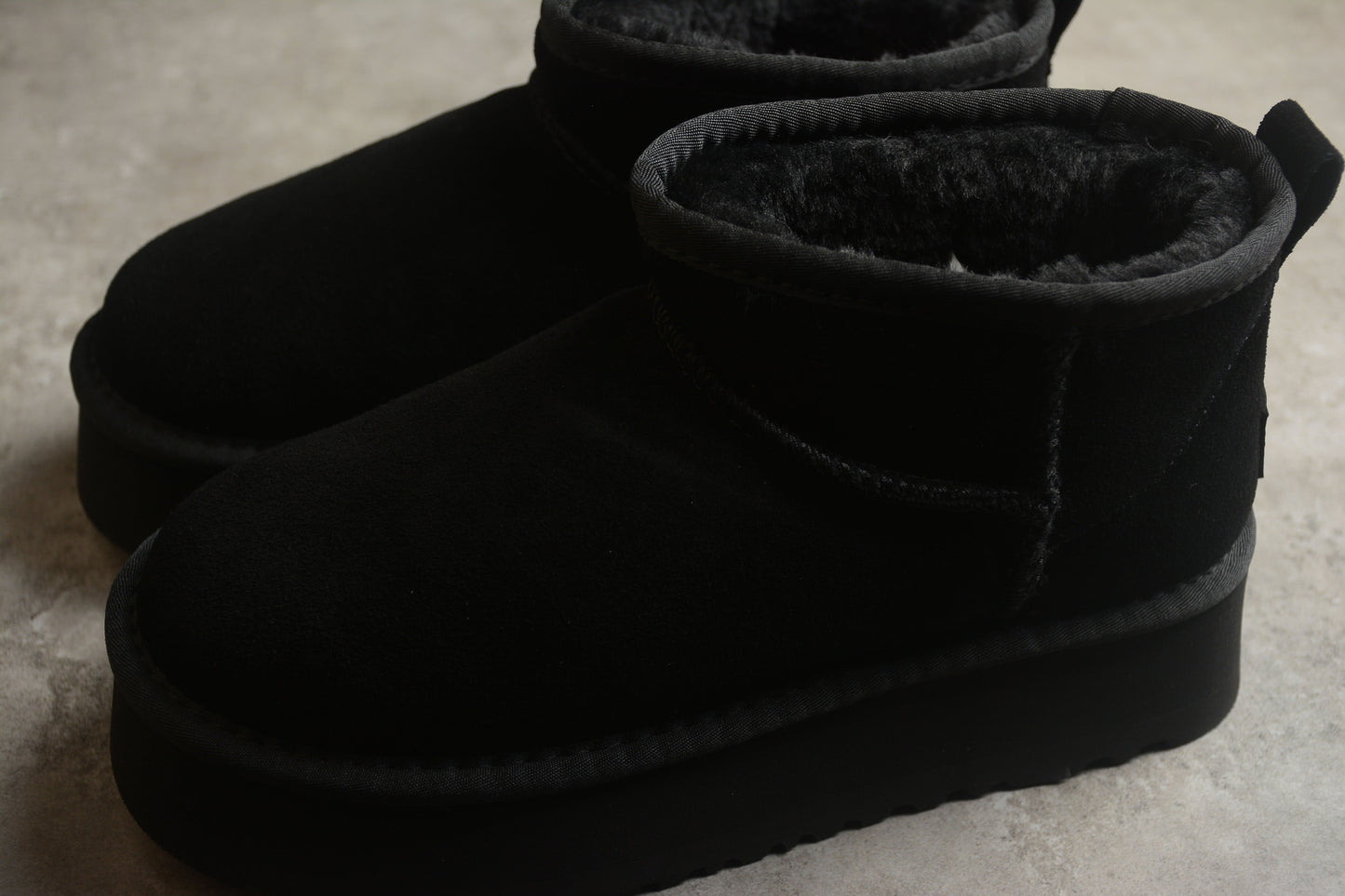 UGG Ultra Mini Platform