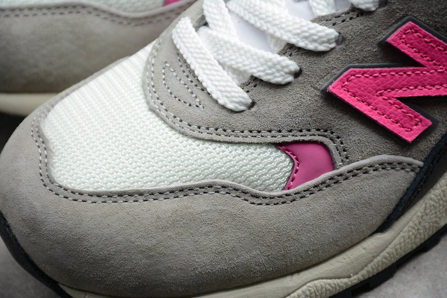 New Balance 580