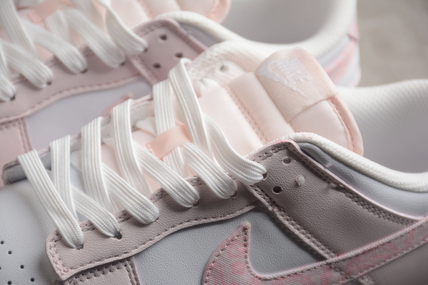 Nike Dunk Low  SB