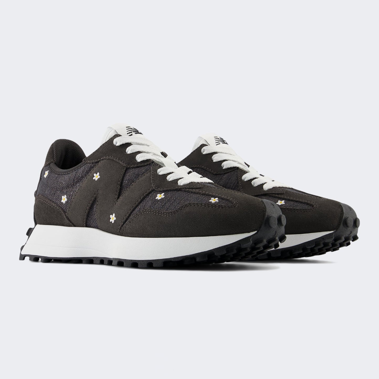 New Balance 327