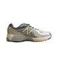 New Balance 860