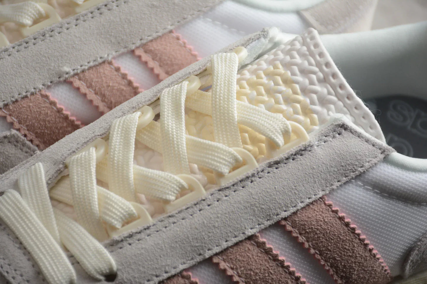 Adidas Retropy