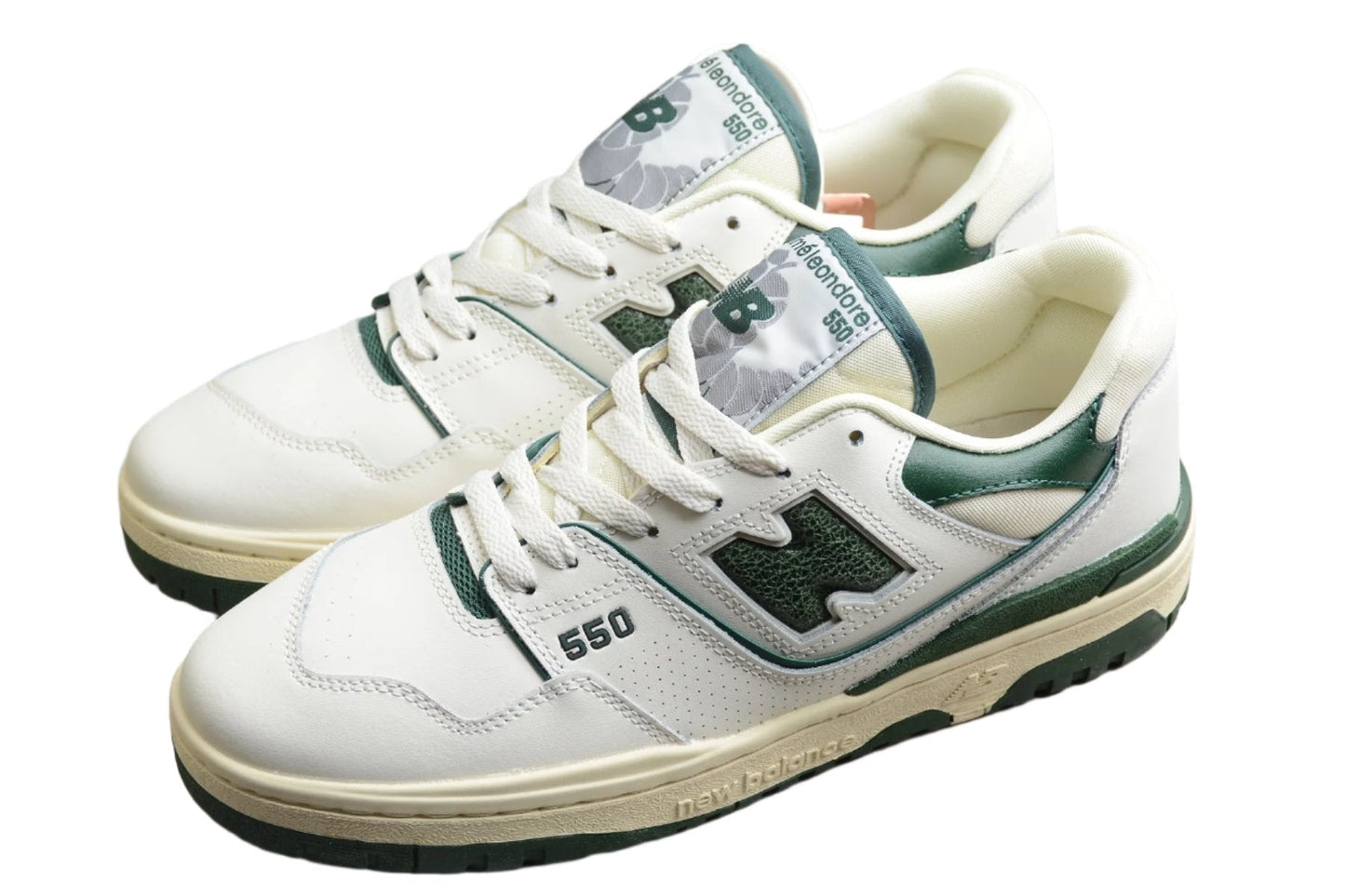 New Balance 550