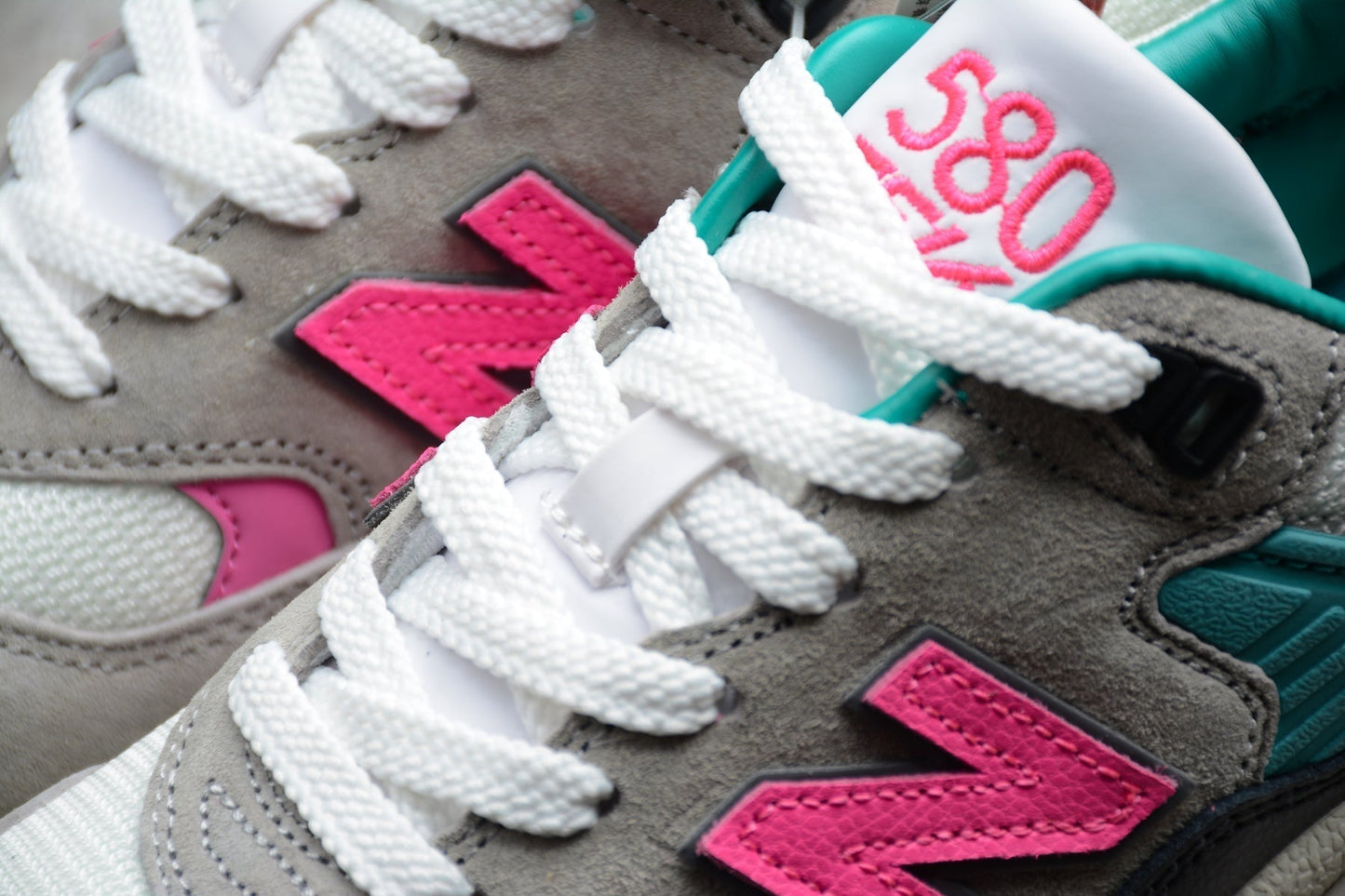 New Balance 580