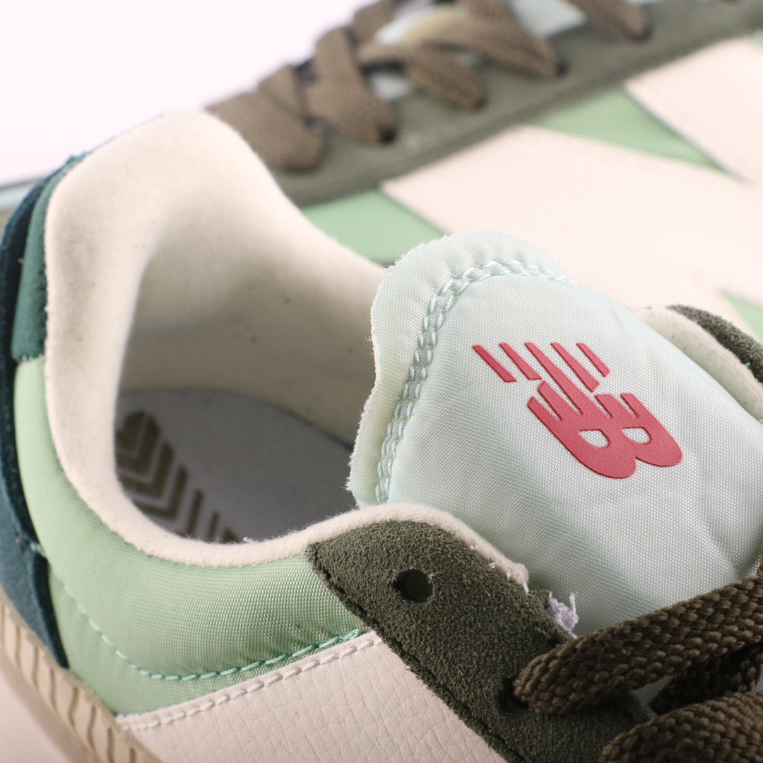 New Balance C72