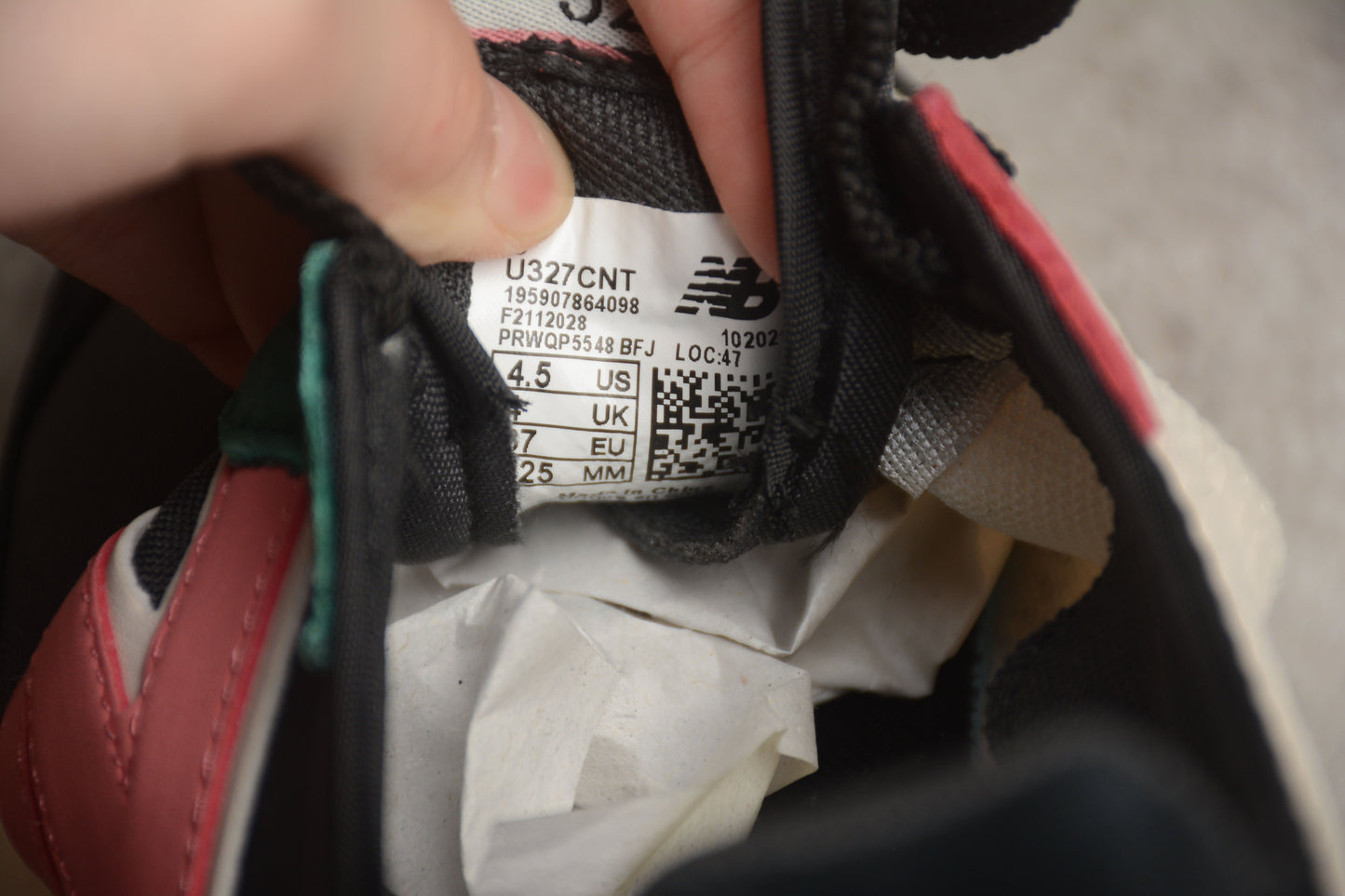 New Balance 327