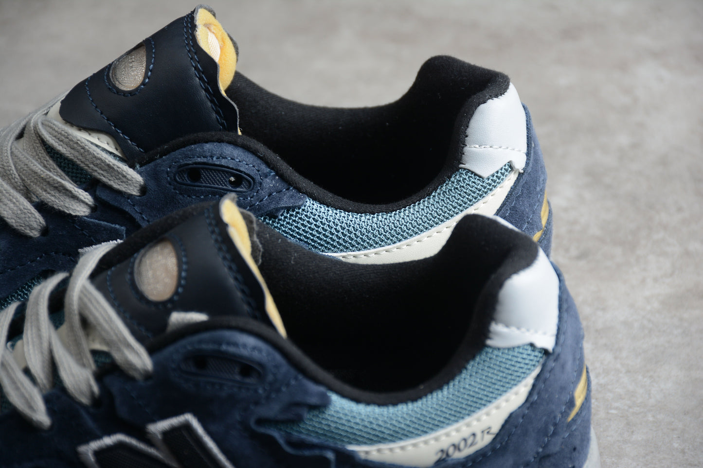 New Balance 2002R