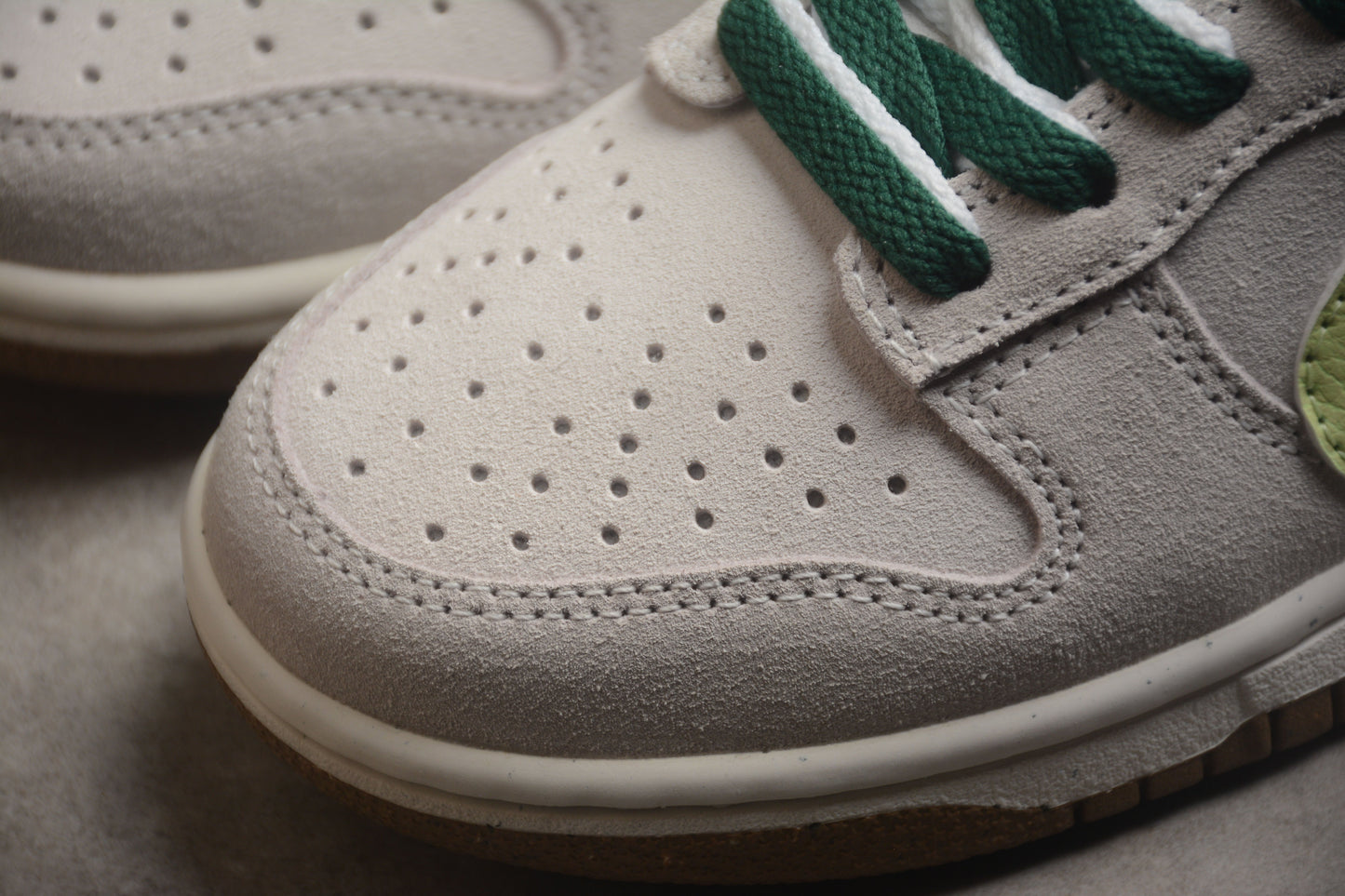 Nike Dunk Low  SB