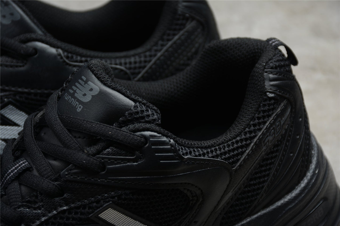 New Balance 530