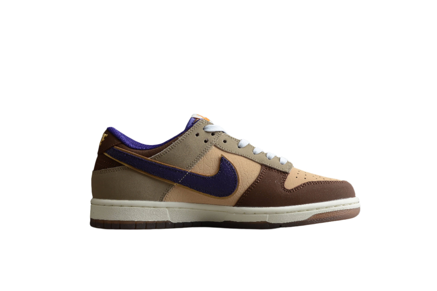 Nike Dunk Low  SB