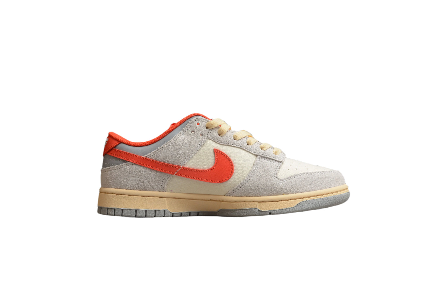 Nike Dunk Low  SB