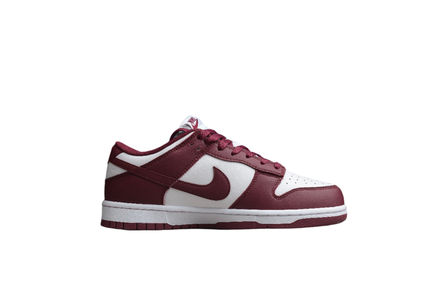 Nike Dunk Low  SB