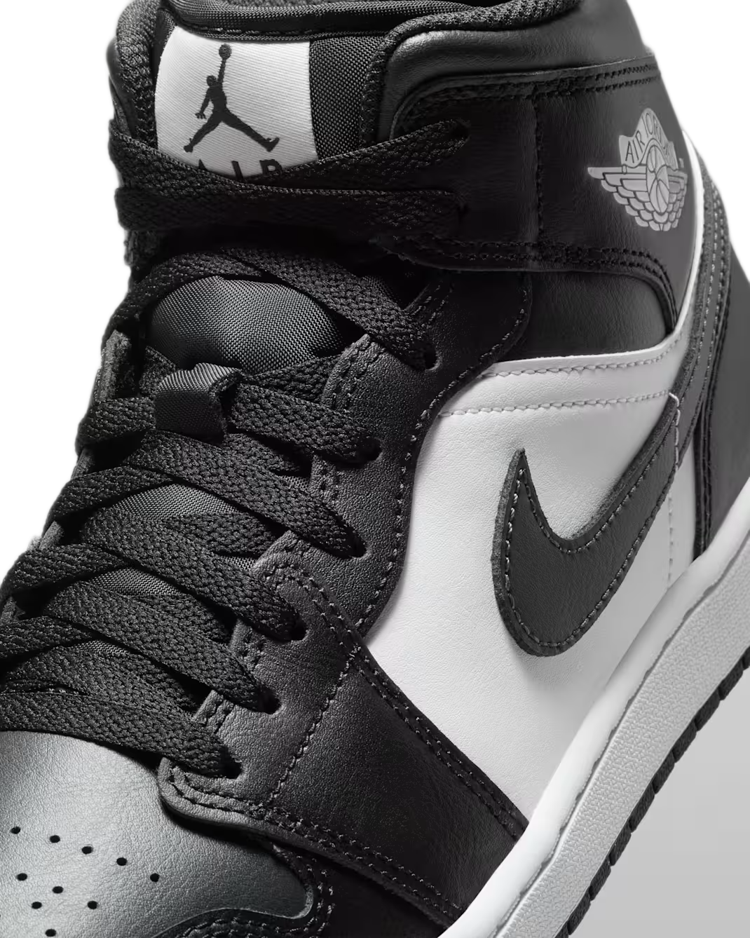 Nike Air Jordan 1 Mid