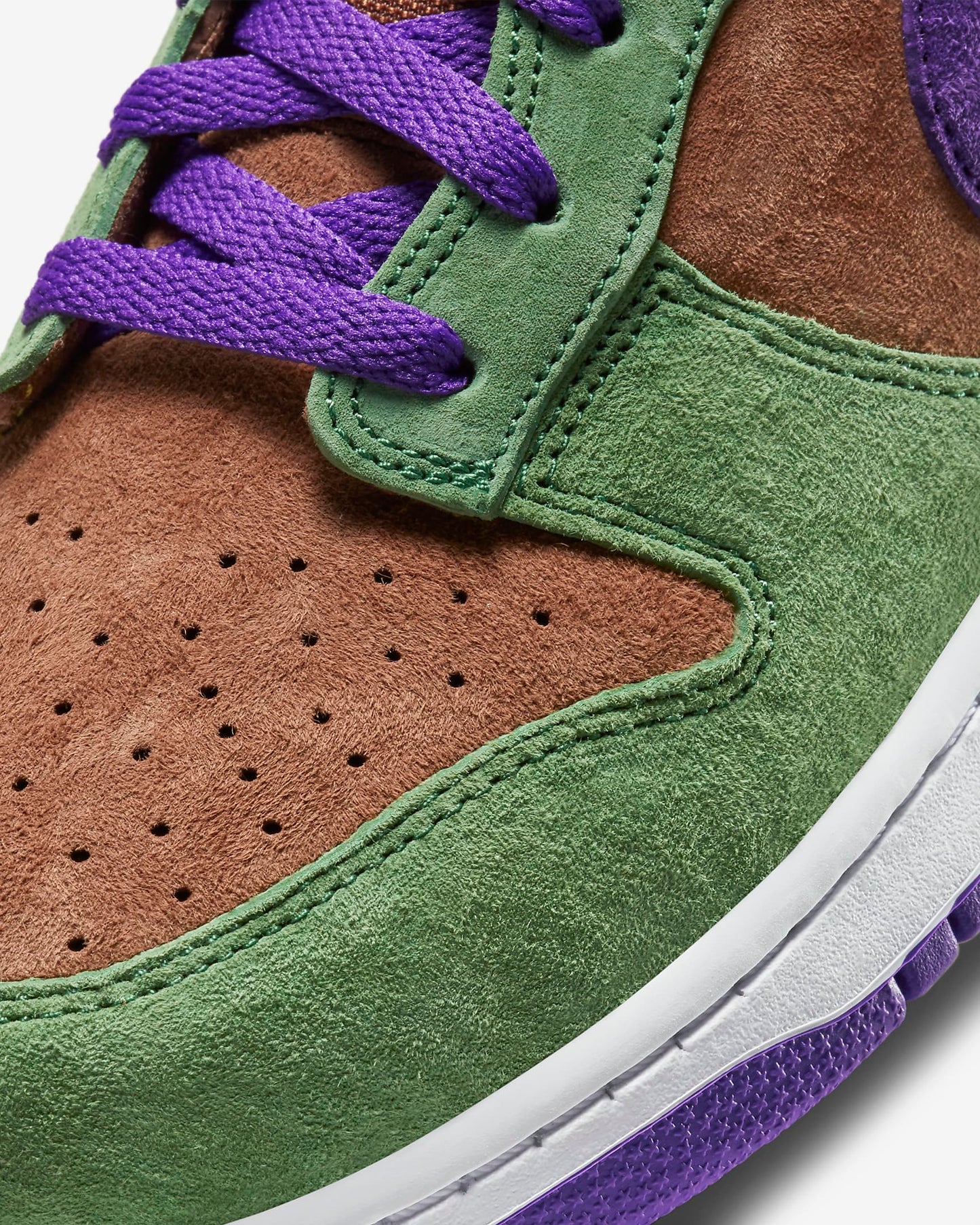 Nike Dunk Low  SB
