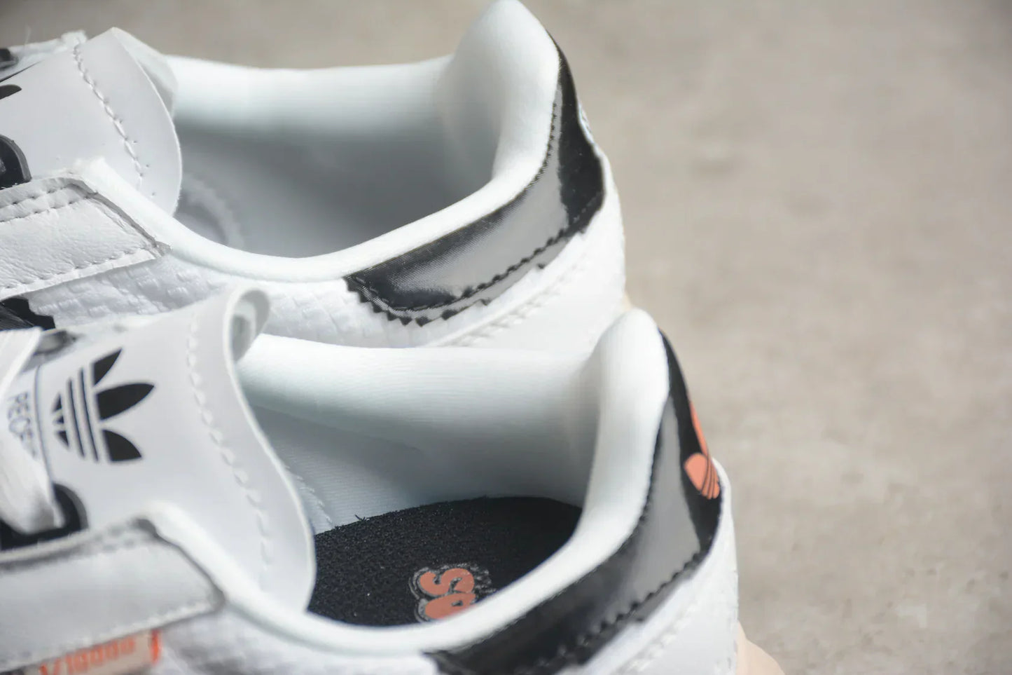 Adidas Retropy