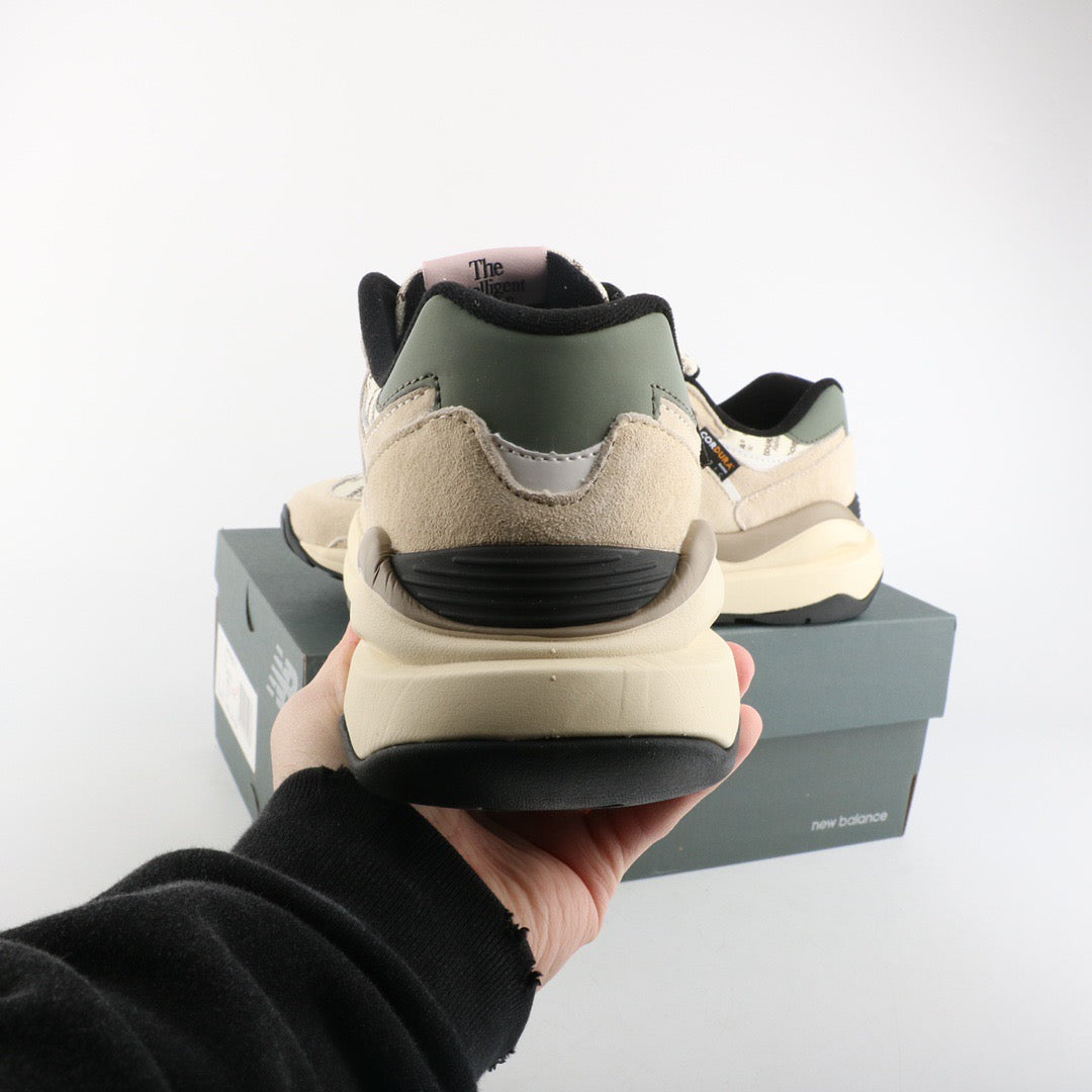 New Balance 5740