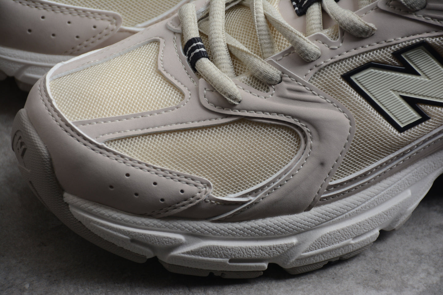 New Balance 530