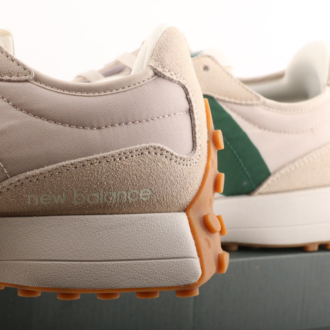New Balance 327