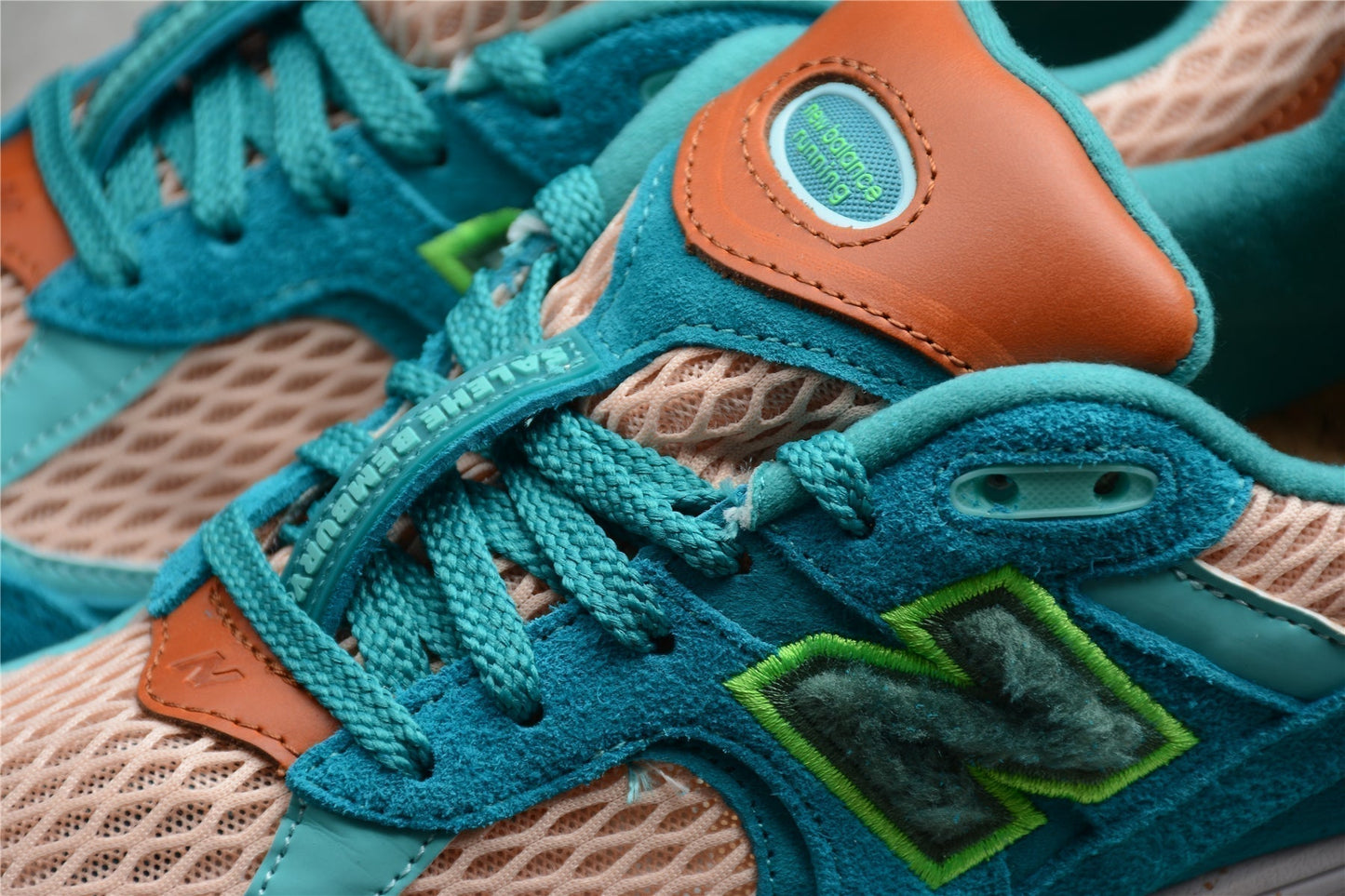 New Balance 2002R