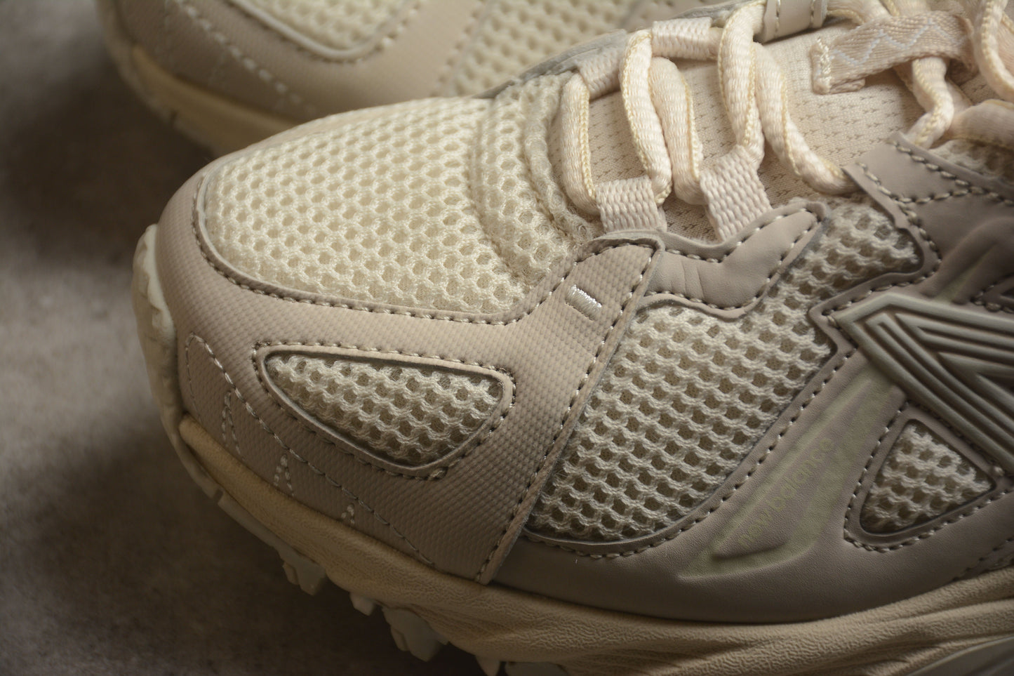 New Balance 610T