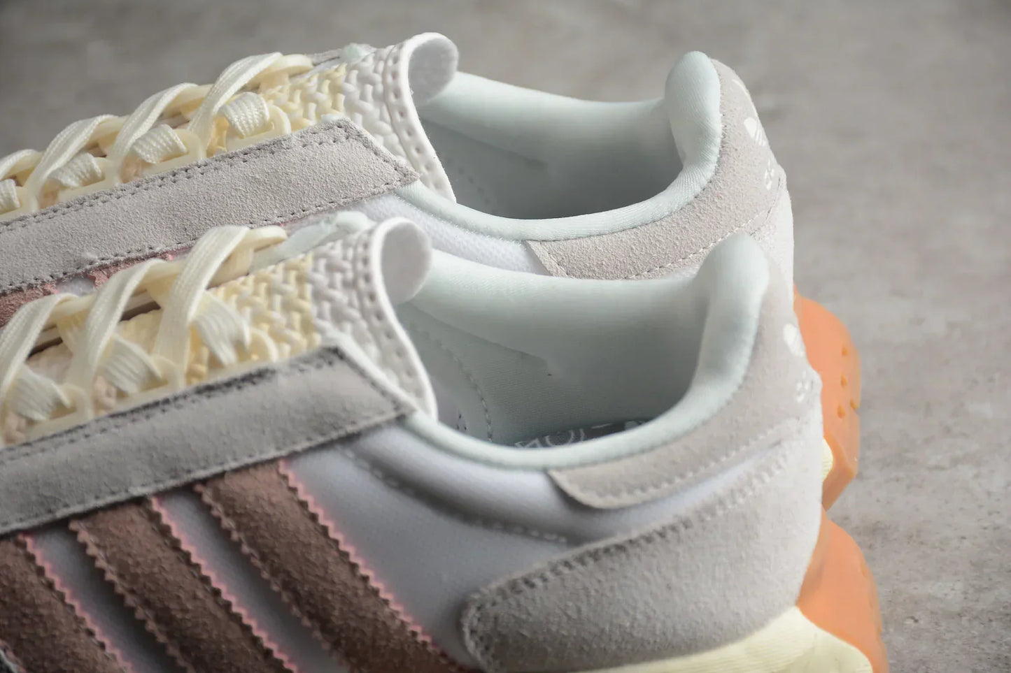 Adidas Retropy