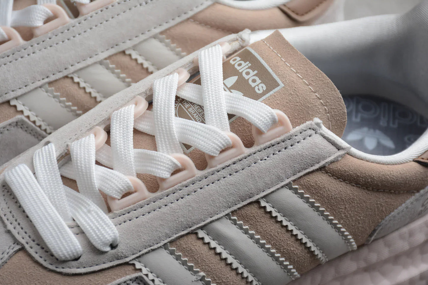 Adidas Retropy