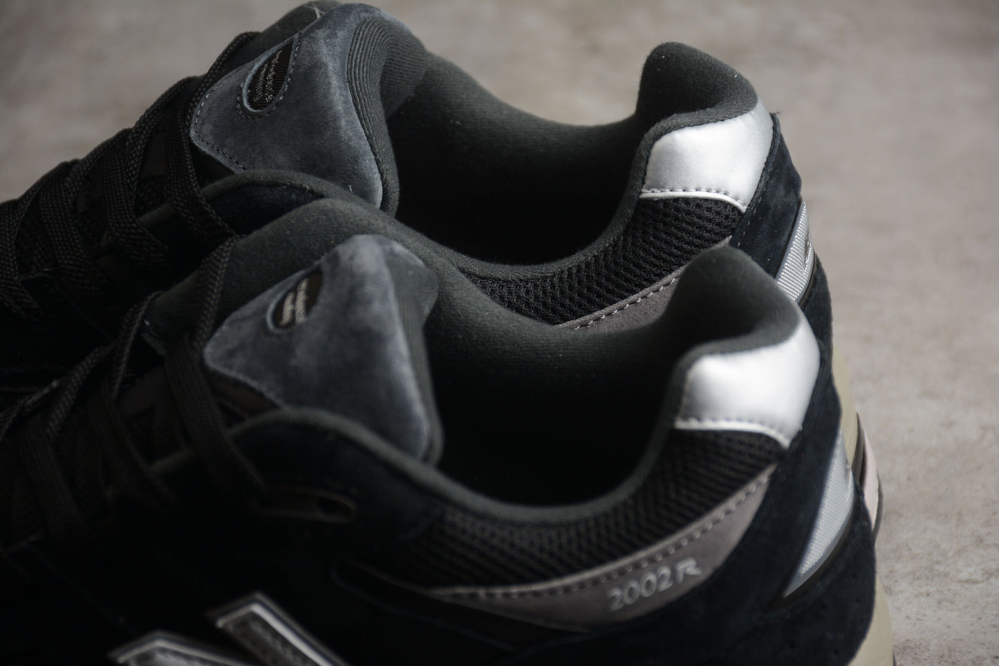 New Balance 2002R