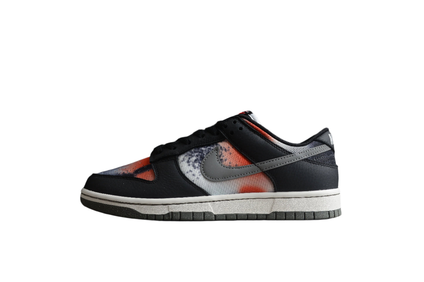 Nike Dunk Low  SB