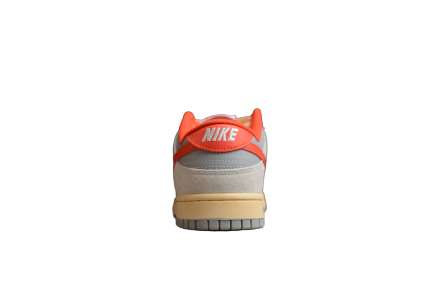 Nike Dunk Low  SB