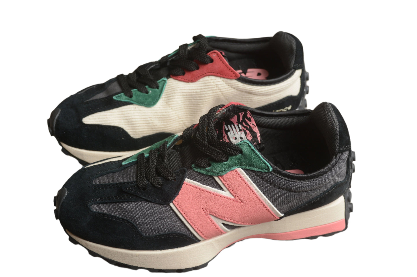 New Balance 327